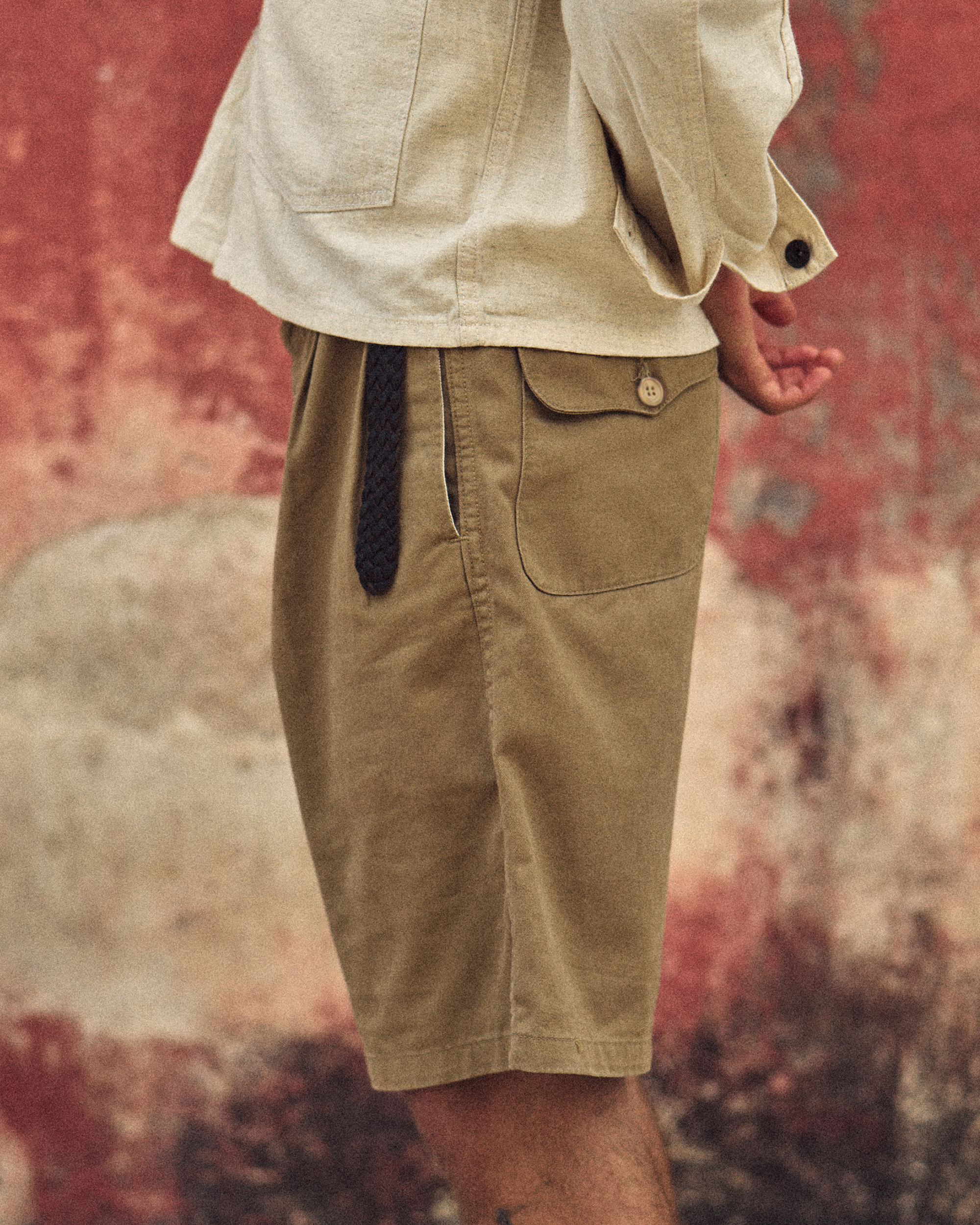 PLEATED CHINO SHORT