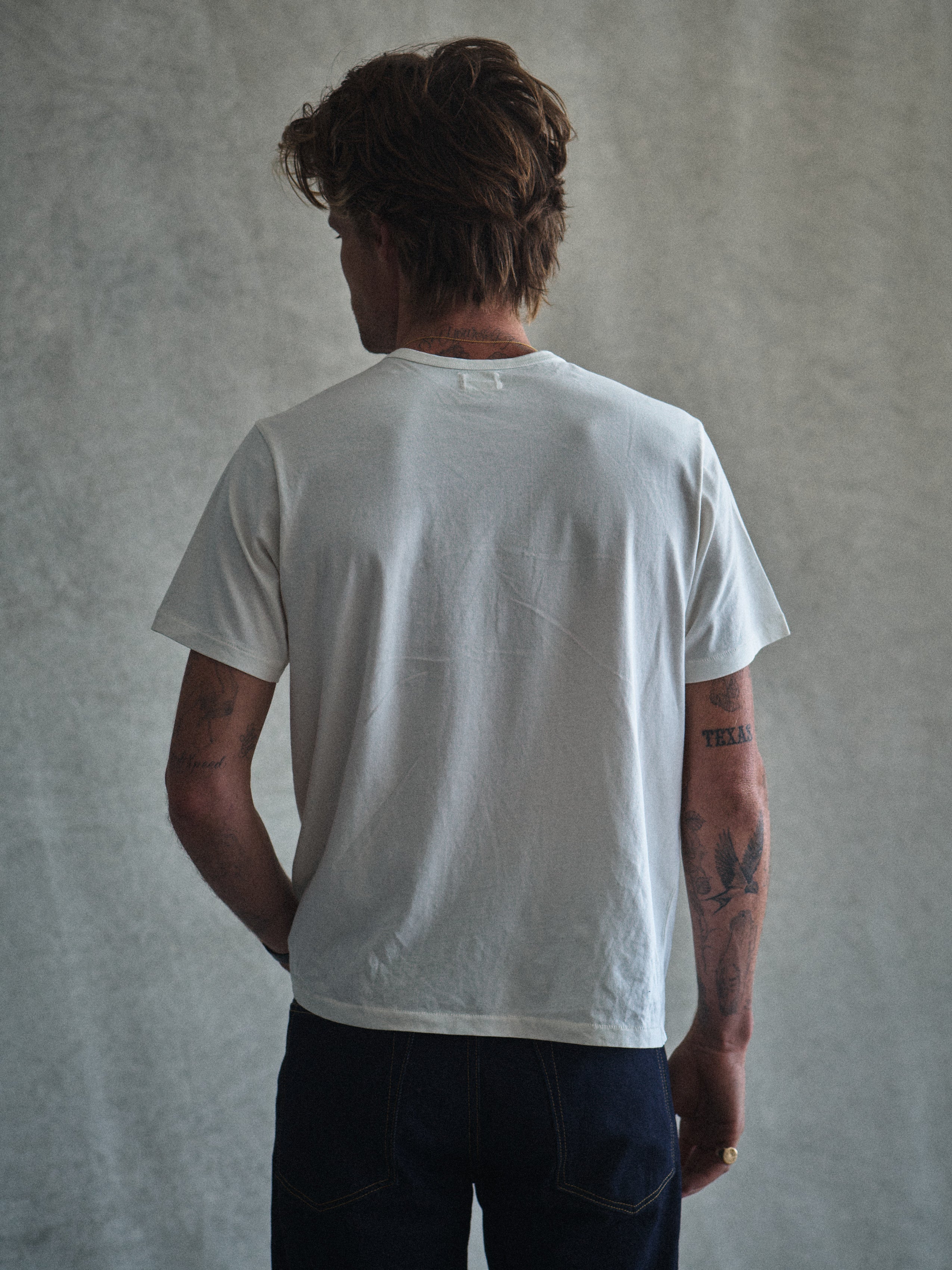 PLAIN TEE