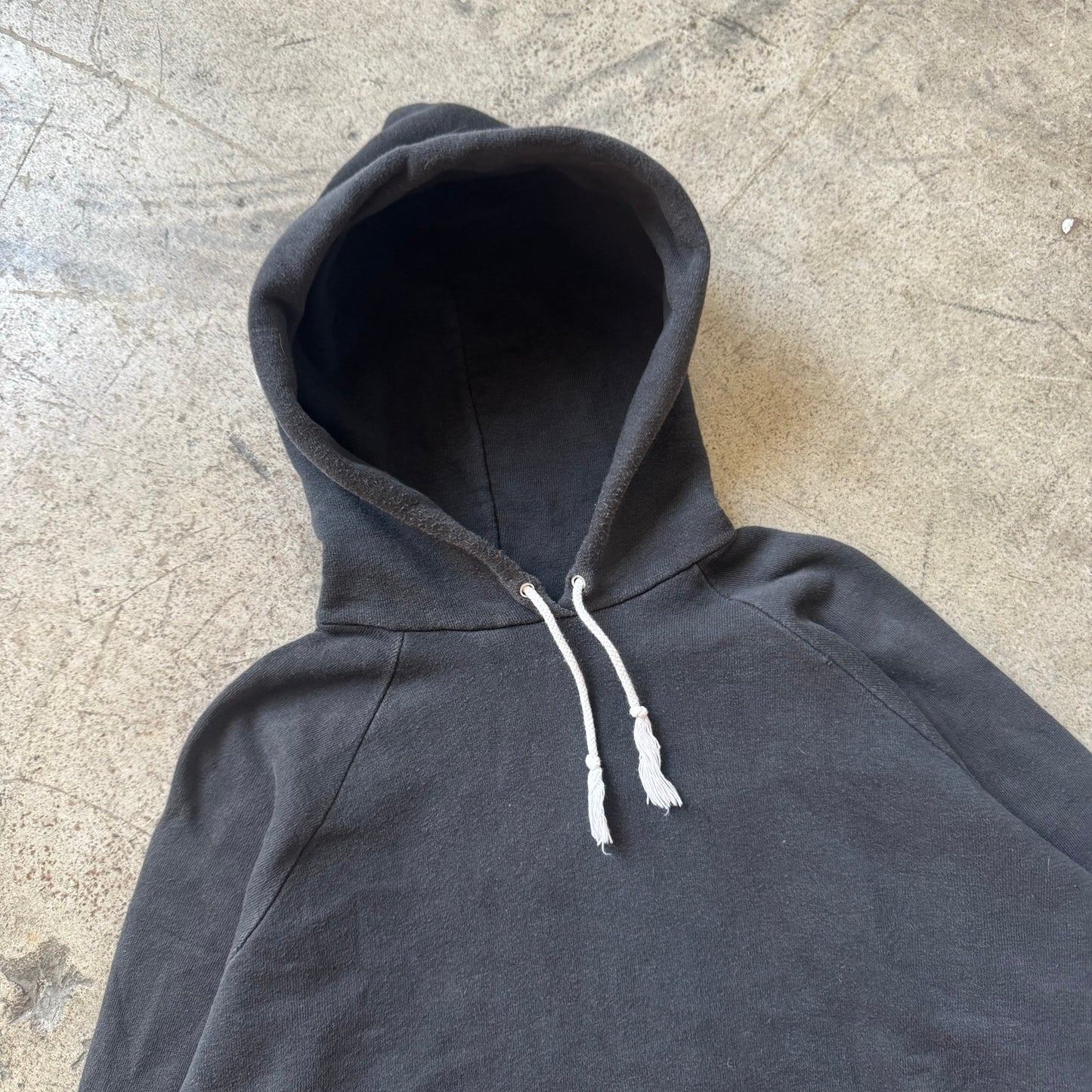 1950S BLACK HOODIE