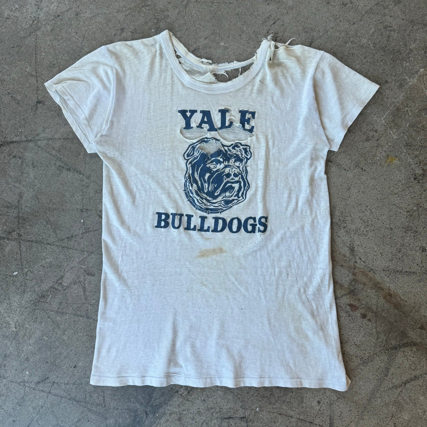 1950S THRASHED BULLDOGS TEE (L)