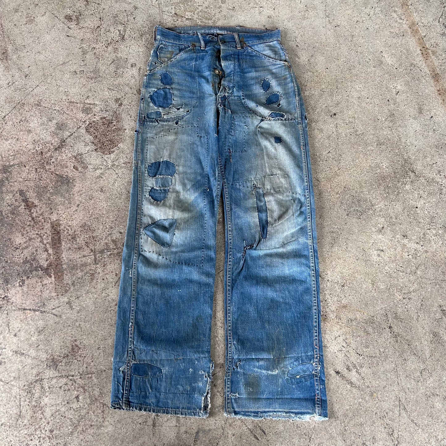 1940S REPAIRED DONUT BUTTON JEANS