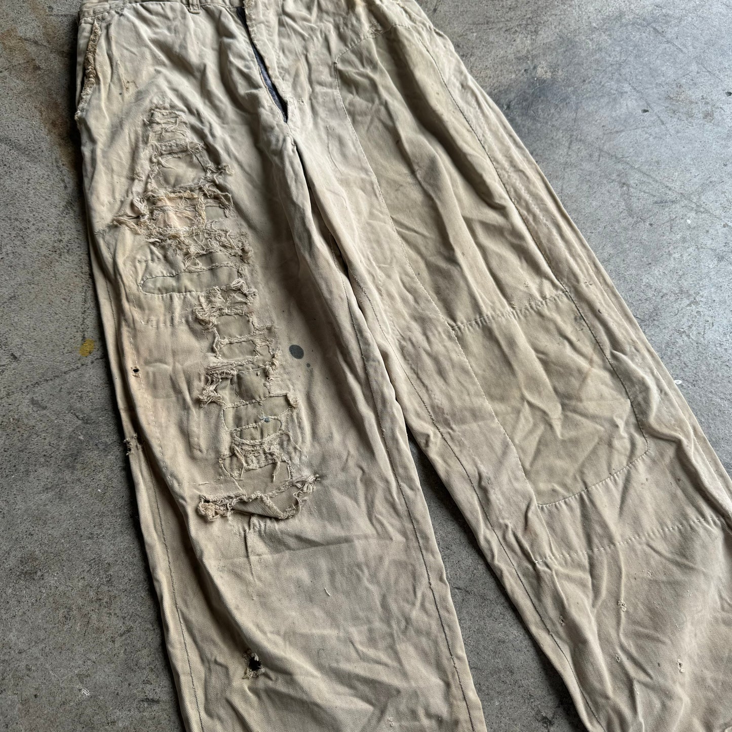 1940S BUCKLE BACK CHINOS (29)