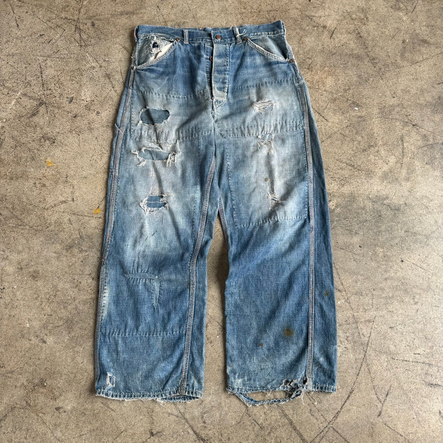 1940S REPAIRED DONUT BUTTON JEANS