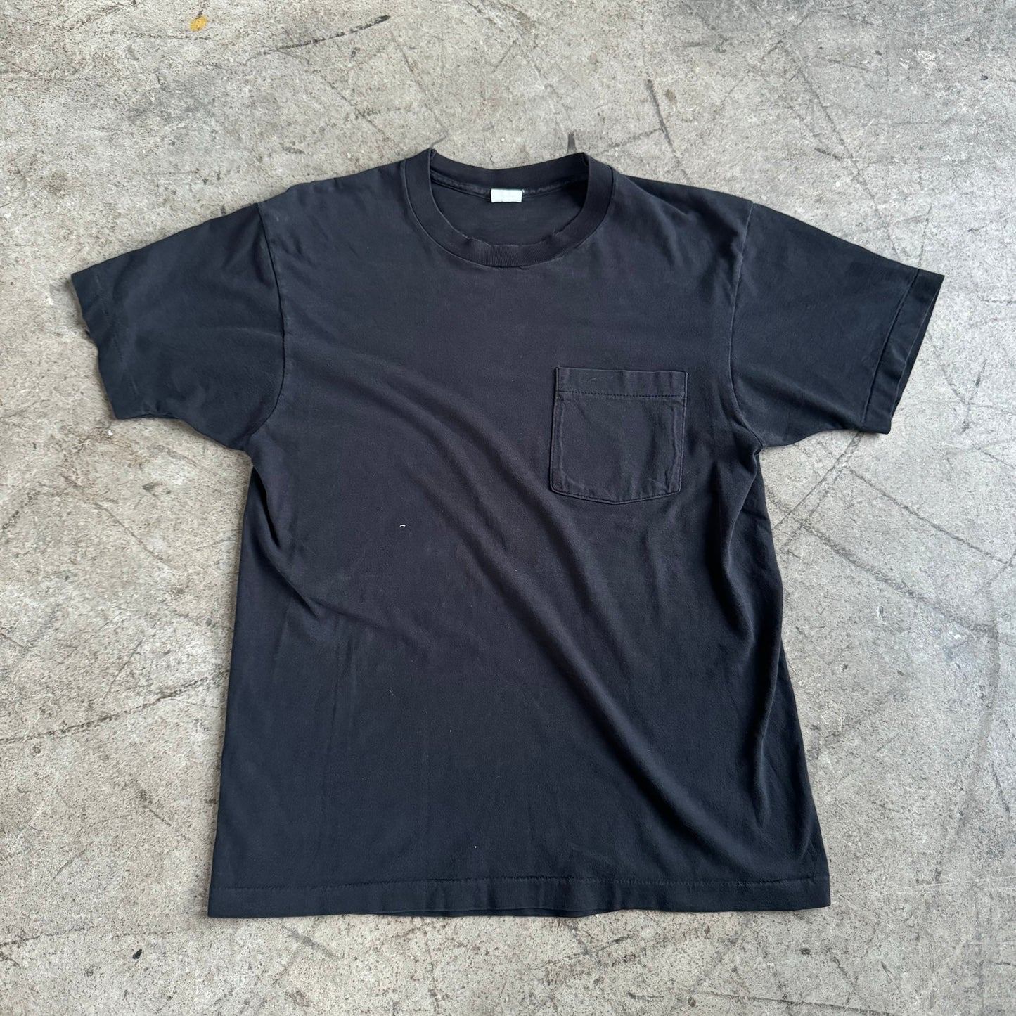 1970S BLACK POCKET TEE