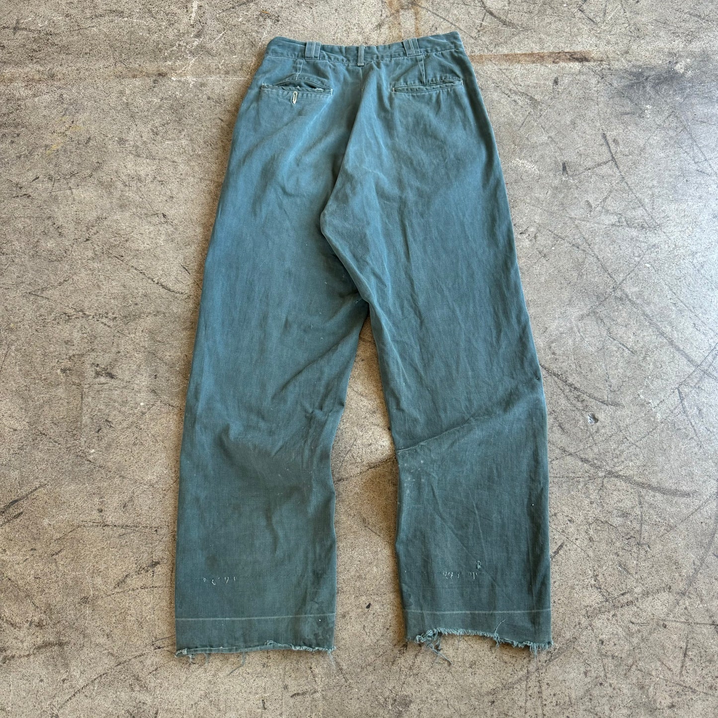 1940S GREEN BAGGY CHINOS