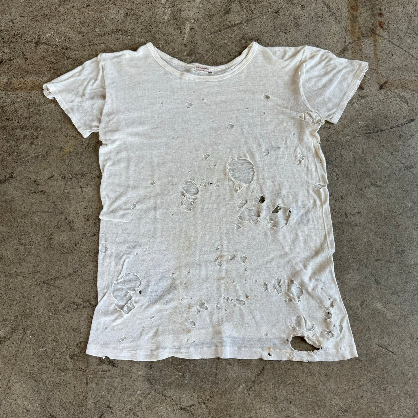 1940'S THRASHED WHITE BLANK TEE