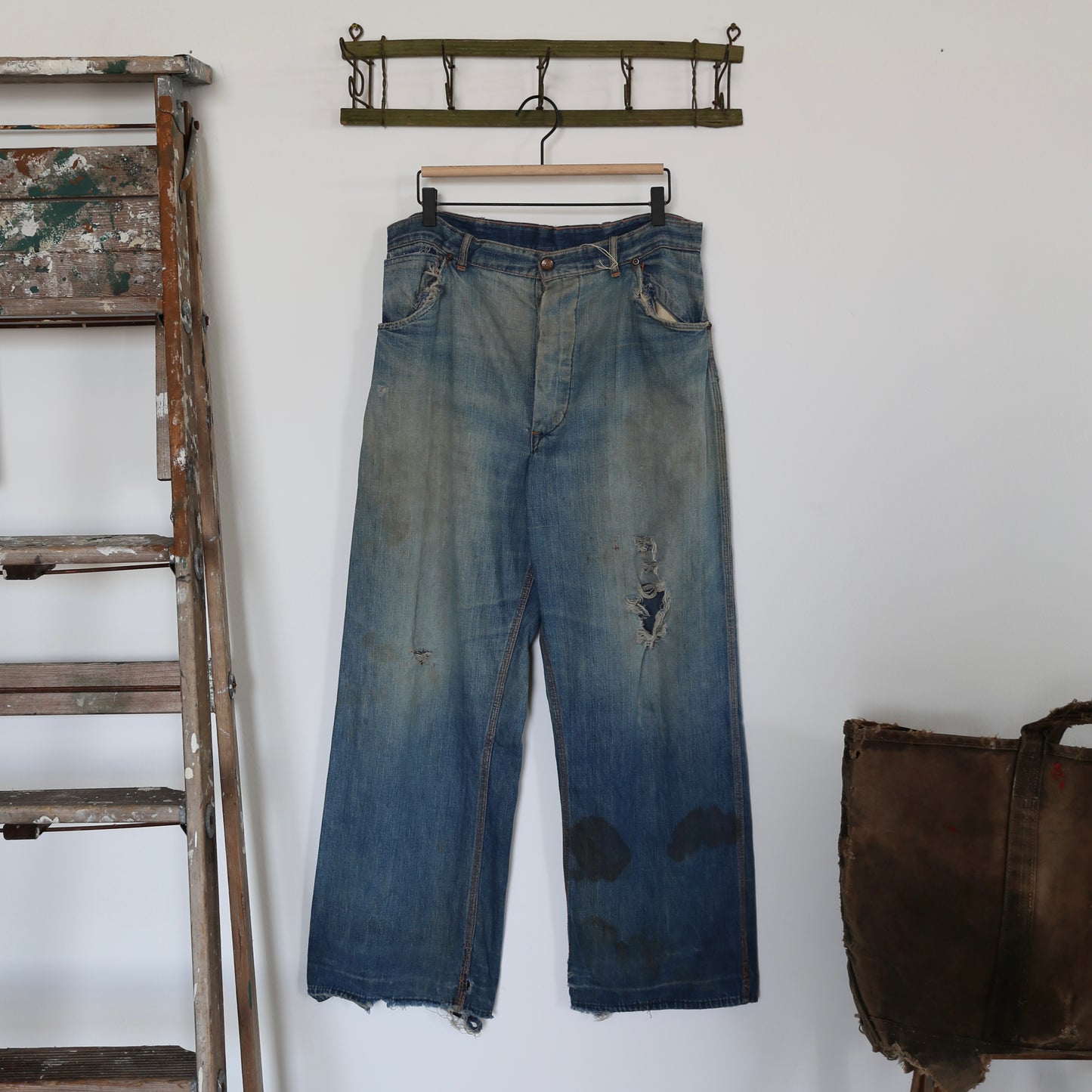 1940S BAGGY DONUT BUTTON JEANS