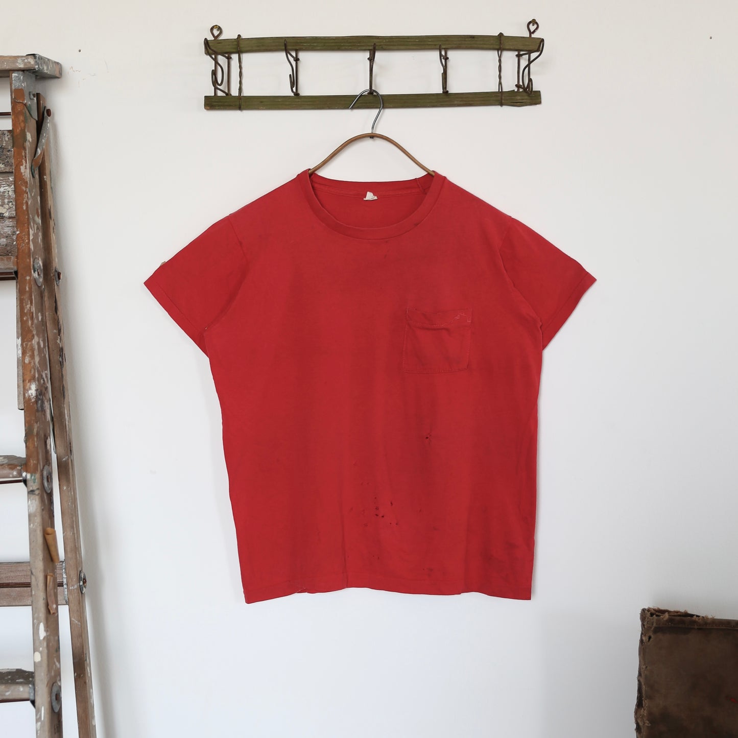 1970S FADED RED TEE